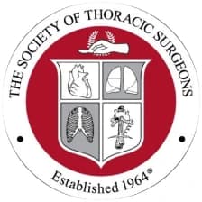 Escudo de The Society of Thoracic Surgeons, fundada en 1964.